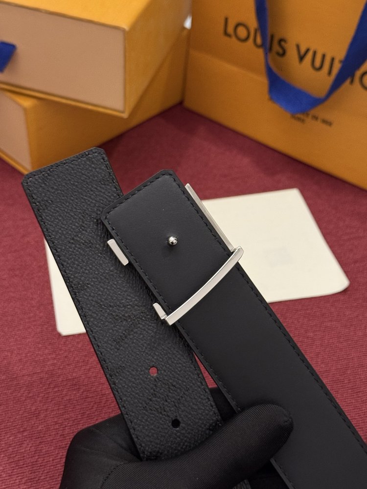 LV Initiales Monogram 반사 가역 벨트 001-284220