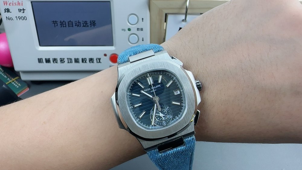 노틸러스 크로노그래프 3K버전 001-284319