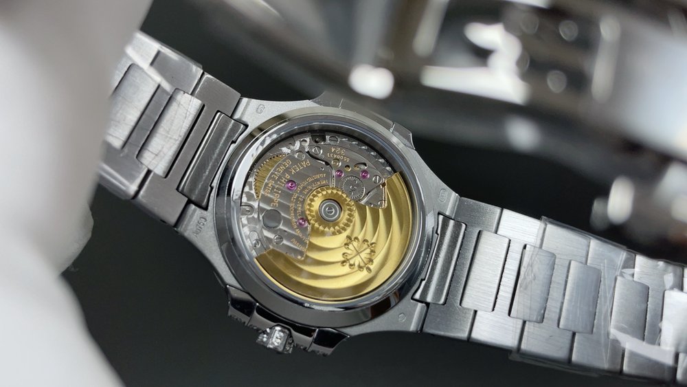 파텍 필립 노틸러스 풀 다이아몬드 시계 35.2mm 001-284332