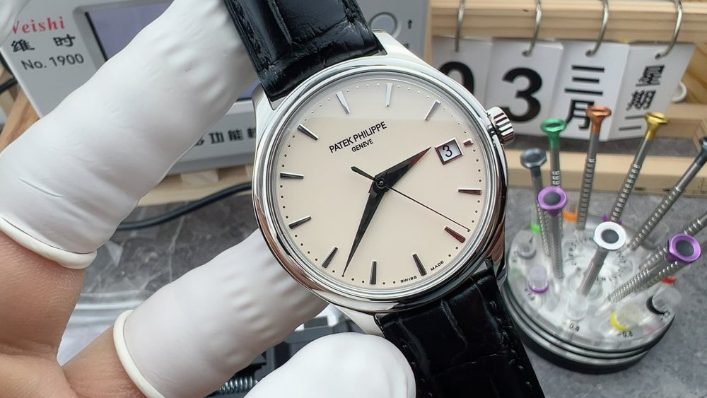 3K 파텍필립 클래식 화이트골드 시계 39mm 001-284355