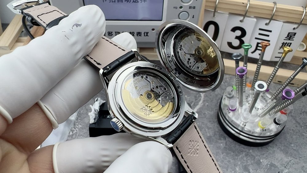 3K 파텍필립 클래식 화이트골드 시계 39mm 001-284355