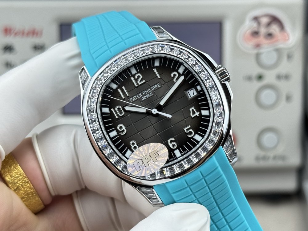 파텍필립 핸드그레네이드 T 다이아몬드 베젤 8.3mm 001-284366