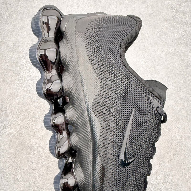 나이키 Air Liquid Max 독화살개구리 런닝화 001-284421