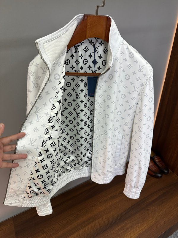 LV 화이트 그레이 모노그램 양피 재킷 001-284562