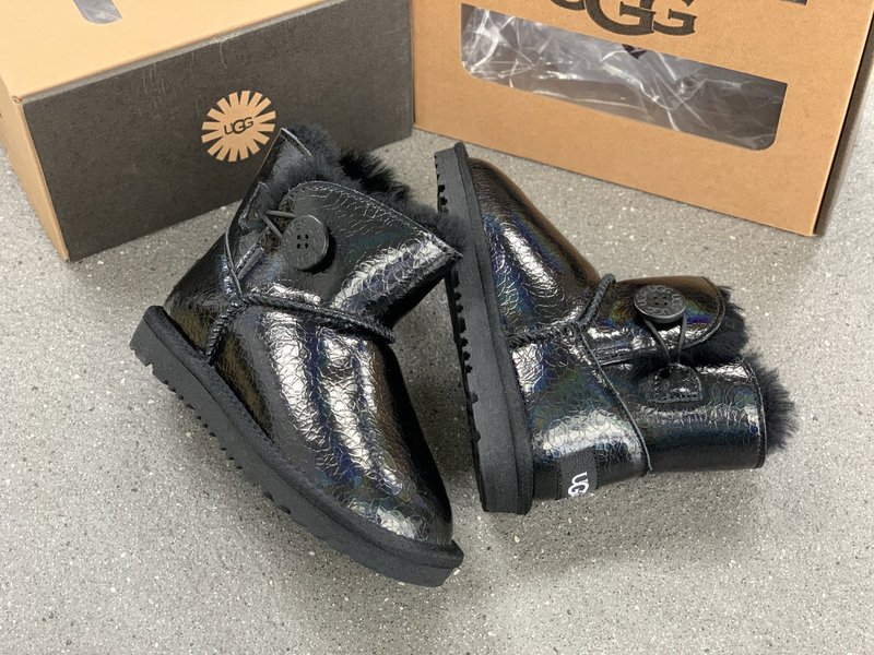 UGG 키즈 방수 레이저 버튼 스노우부츠 001-284614