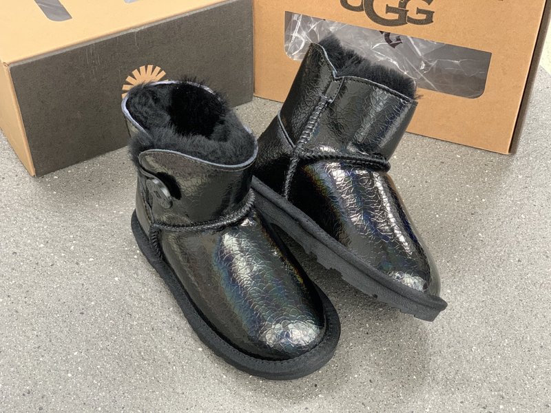 UGG 키즈 방수 레이저 버튼 스노우부츠 001-284614