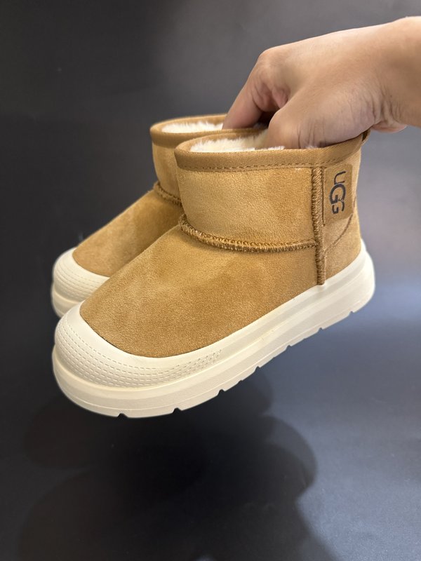 UGG 아동 미들 부츠 001-284636