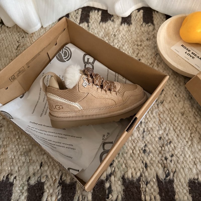 UGG 고버전 메르 스포츠 아동화 001-284644