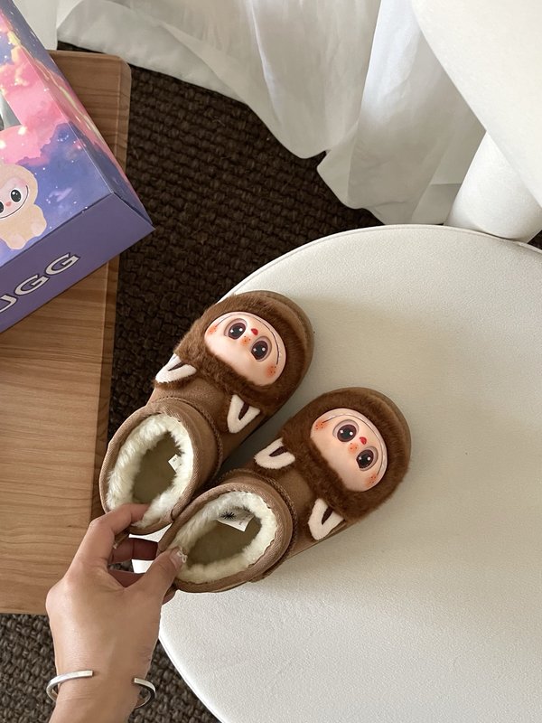 고버전 UGG 라부부 키즈 슈즈 001-284646