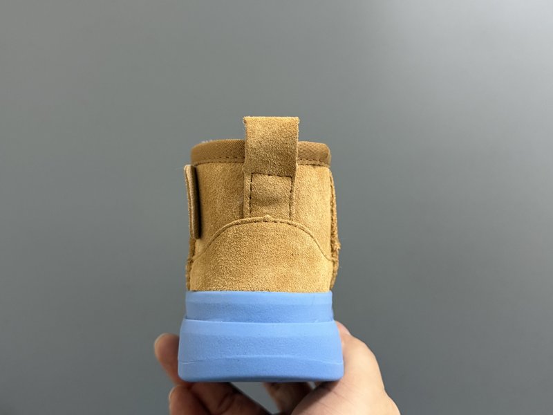 UGG 타즈만 미드 솔 아동 스노우 부츠 001-284654