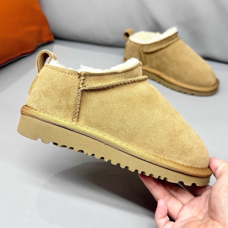 UGG 전소연 동일모델 초미니 방한부츠 001-284673