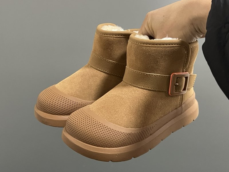 UGG 아동 중간높이 스노우부츠 001-284675