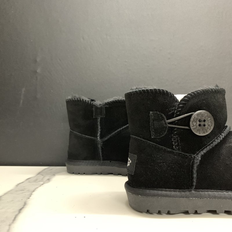UGG 아동 스노우부츠 (복숭아나무 단추) 001-284684