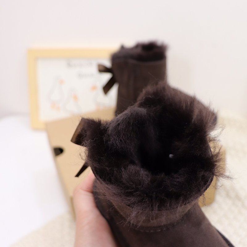 UGG 털가죽 일체형 나비 리본 아기 눈신발 001-284692
