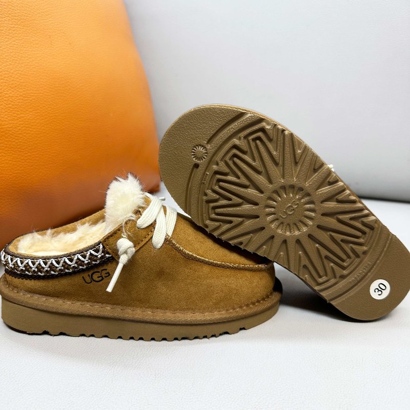 UGG 아동 포근한 털안감 뮬 슬리퍼 001-284710