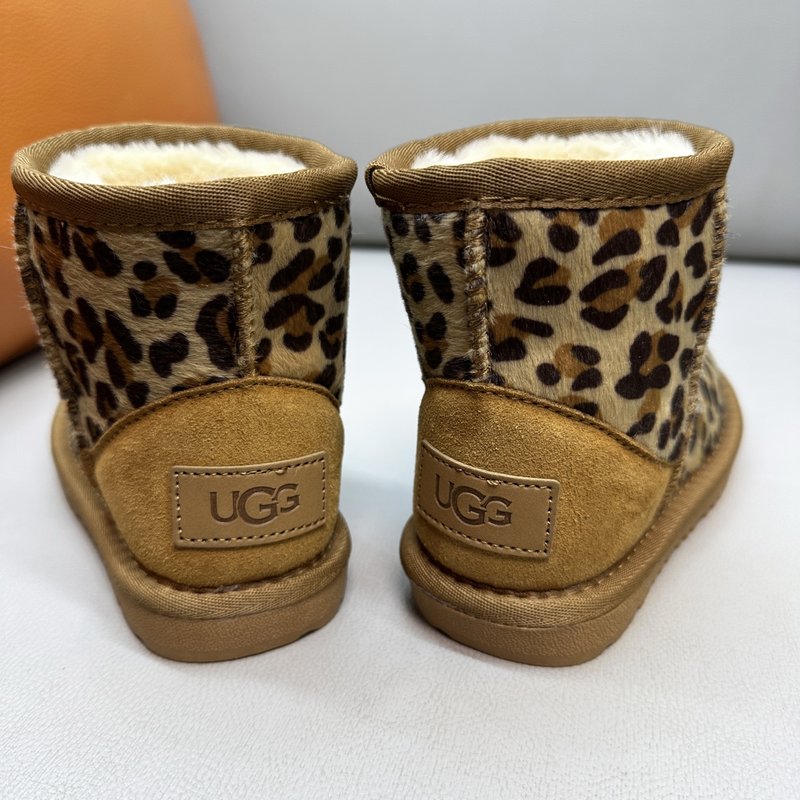 UGG 아동 로우부츠 스노우부츠 원터치 001-284711