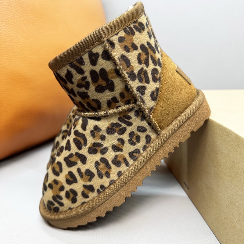 UGG 아동 로우부츠 스노우부츠 원터치 001-284711