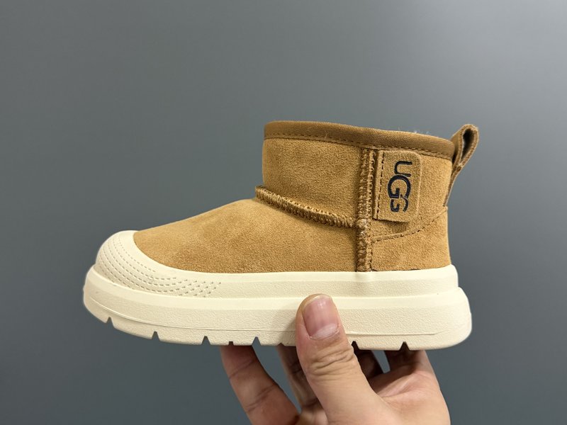 UGG 타스만 아동 스노우부츠 001-284718