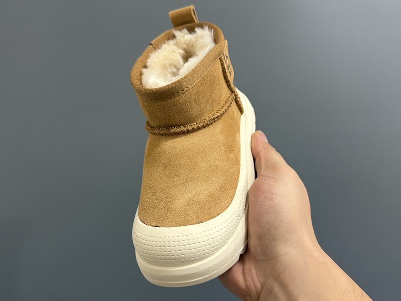 UGG 타스만 아동 스노우부츠 001-284718