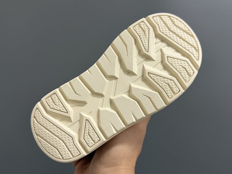 UGG 타스만 아동 스노우부츠 001-284718