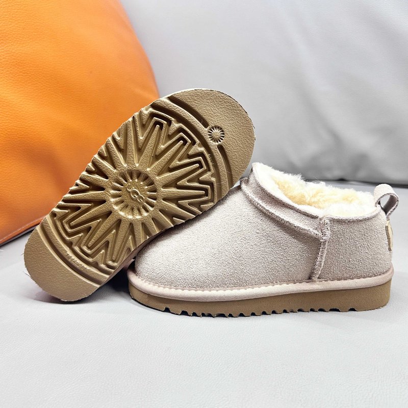 UGG 전소연 동일 초미니 마린 부츠 001-284732