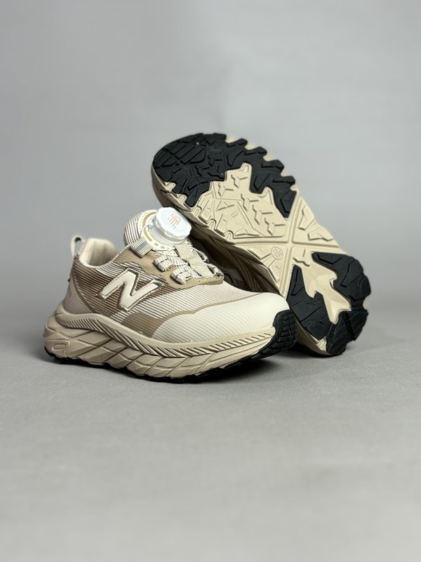 뉴발란스 키즈 Hierro v9 트레일 러닝화 001-284790
