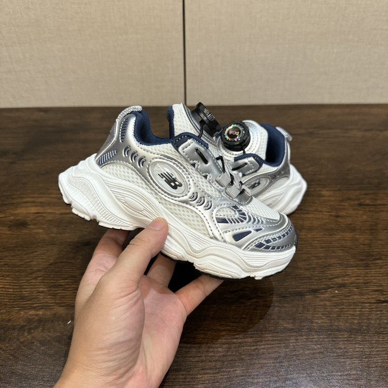 NB 메쉬 로테이션 버튼 아빠 신발 001-284885
