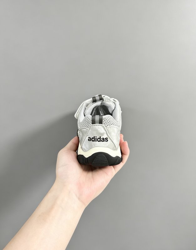 아디다스 아동 메쉬 아웃도어 운동화 001-284915