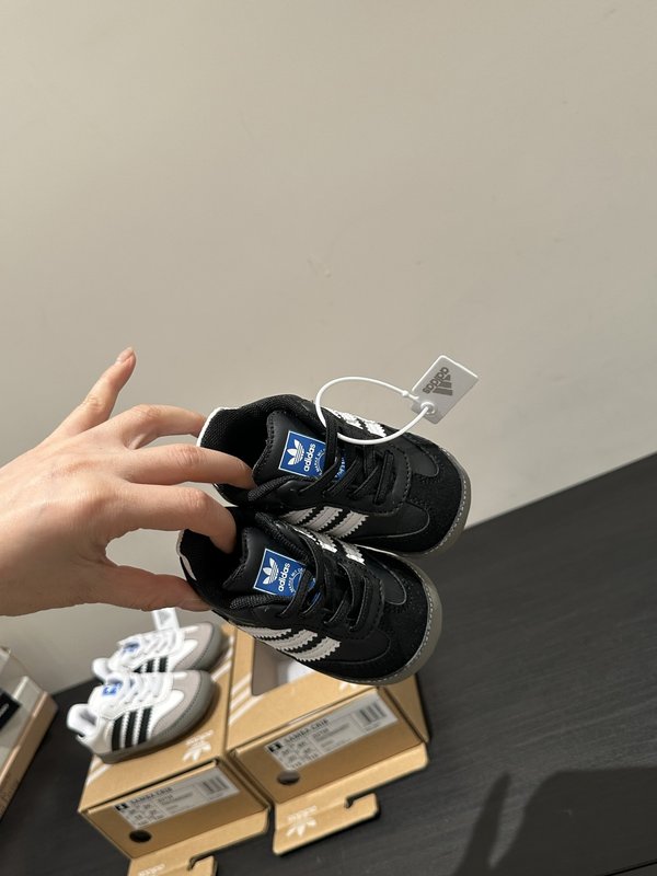 아디다스 키즈 데친 슬립온 001-284931