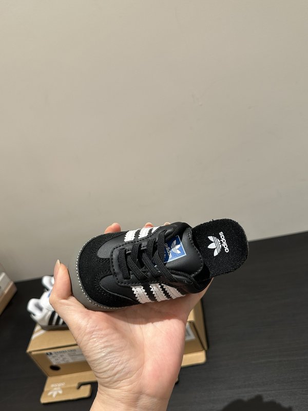 아디다스 키즈 데친 슬립온 001-284931
