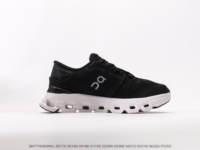 온 러닝 Cloud X 4 로우탑 경량 아동화 001-284969