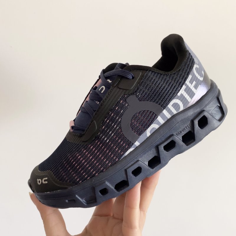 온(On) 키즈 러닝화 001-284985
