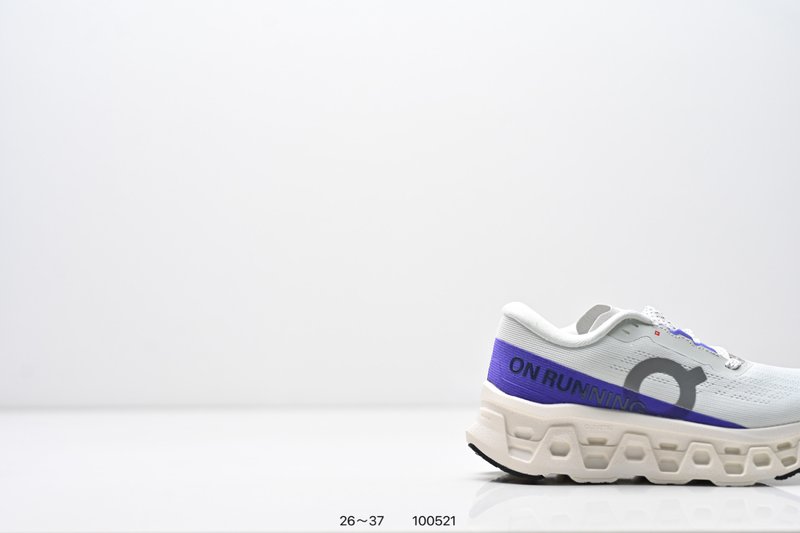 온러닝 Cloudmonster 3 Hyper 쿠셔닝 러 001-285002