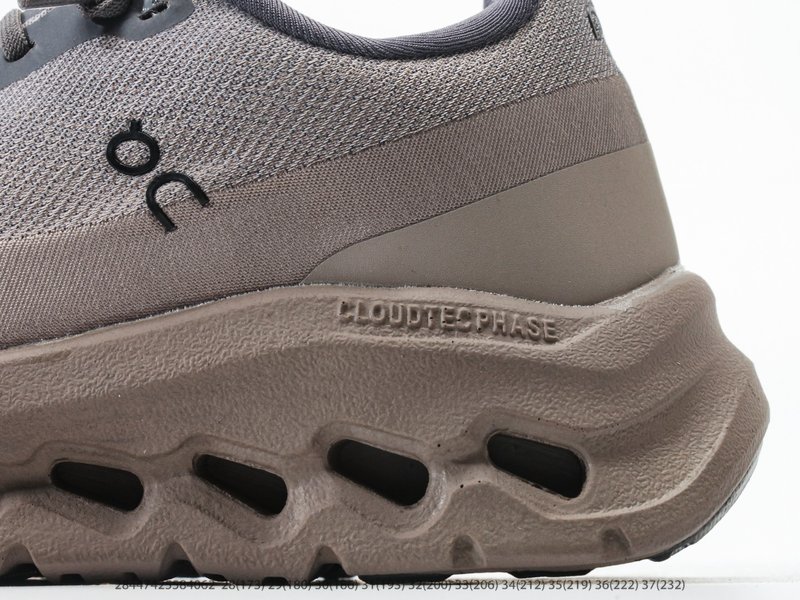 온 러닝 Cloud6 Coast Low 키즈 스니커즈 001-285047