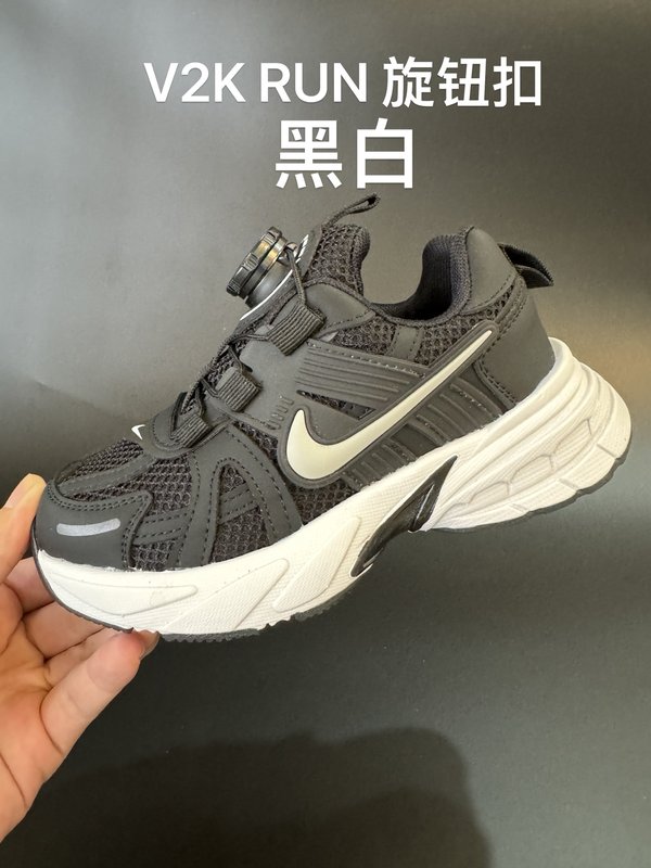 나이키 V2K RUN 로터리 버튼 키즈 운동화 001-285143