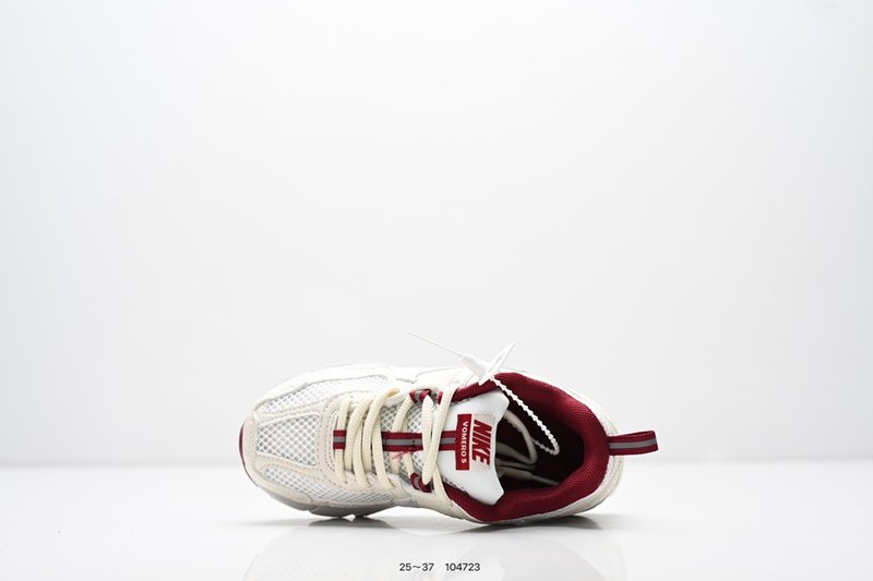 나이키 Zoom Vomero 5 아동화 001-285157