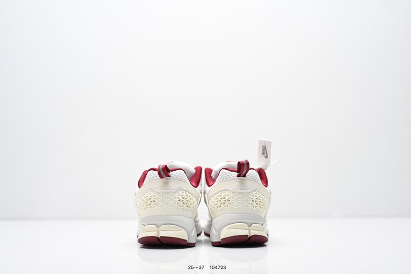 나이키 Zoom Vomero 5 아동화 001-285157
