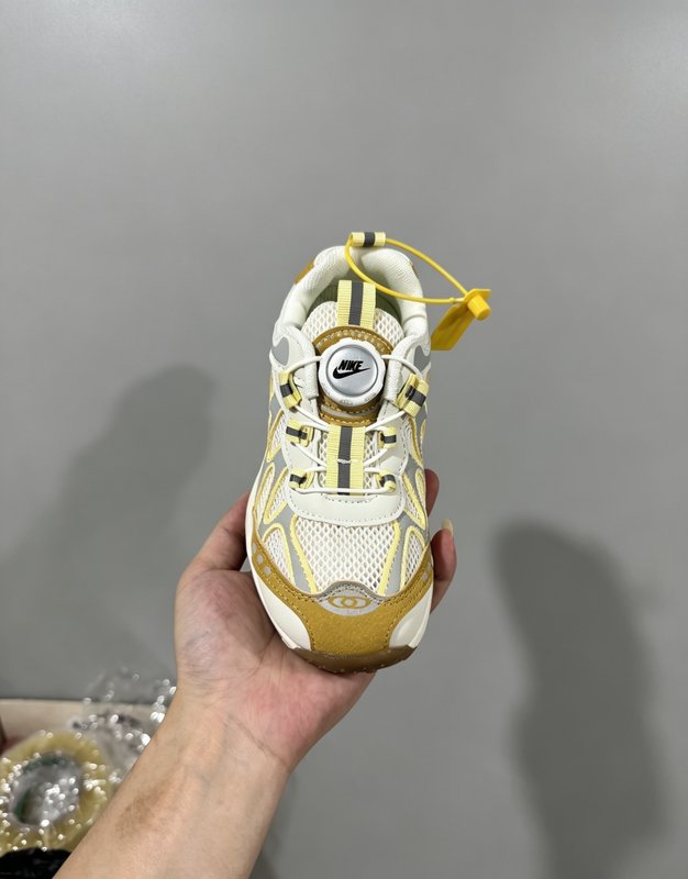 나이키 키즈 캣클로우 메쉬 통풍 운동화 001-285189