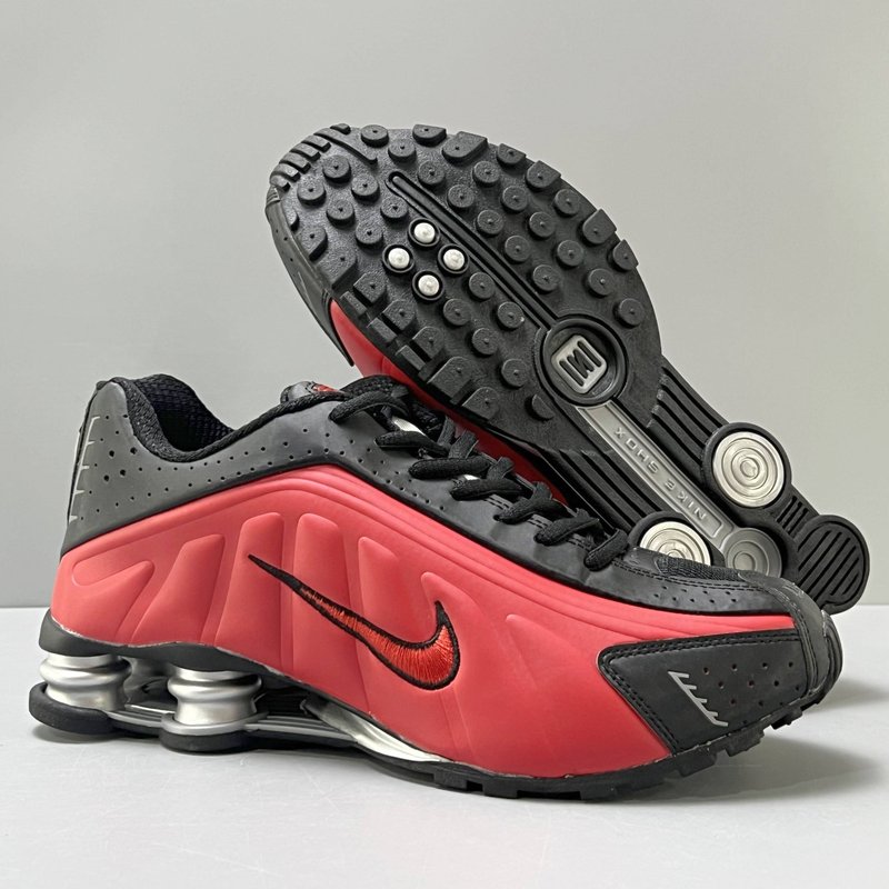 나이키 Shox R4 YH버전 캐주얼 러닝화 001-285251