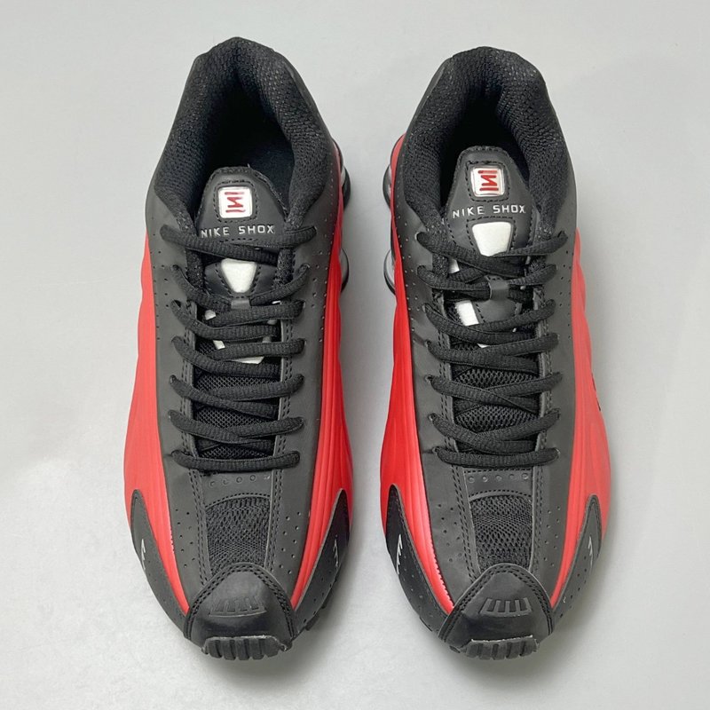 나이키 Shox R4 YH버전 캐주얼 러닝화 001-285251
