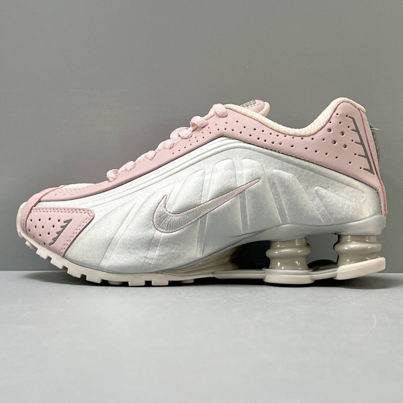 나이키 Shox R4 로우탑 러닝화 YH버전 001-285252