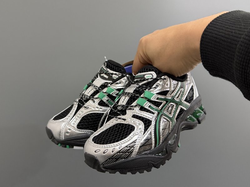 아식스 Gel-NIMBUS 아동 운동화 001-285280
