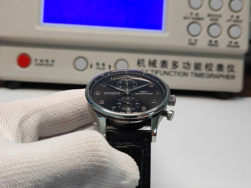 IWC 포르투갈 크로노그래프 시계 001-285384