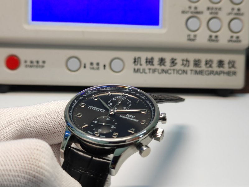 IWC 포르투갈 크로노그래프 시계 001-285384