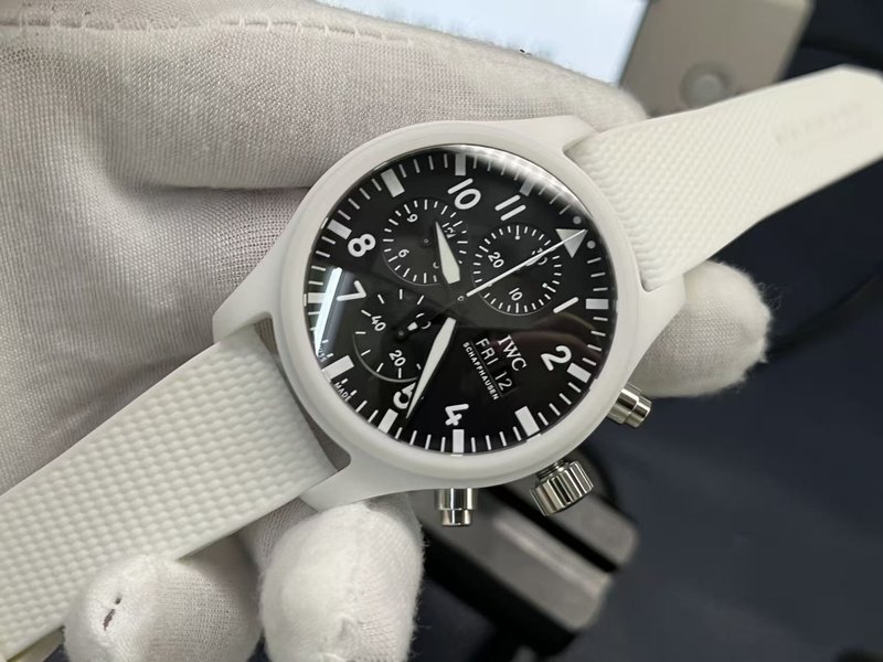 IWC 조종사 세라믹 스페셜 에디션 41mm 001-285387