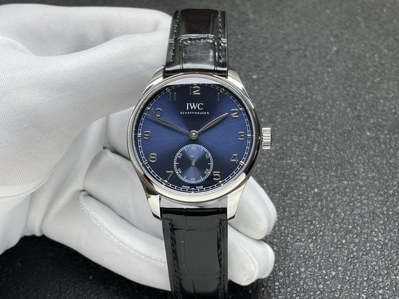 IWC 포르투갈 오토매틱 스몰 세컨즈 손목시계 001-285394