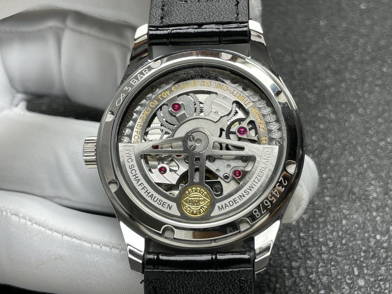 IWC 포르투갈 오토매틱 스몰 세컨즈 손목시계 001-285394
