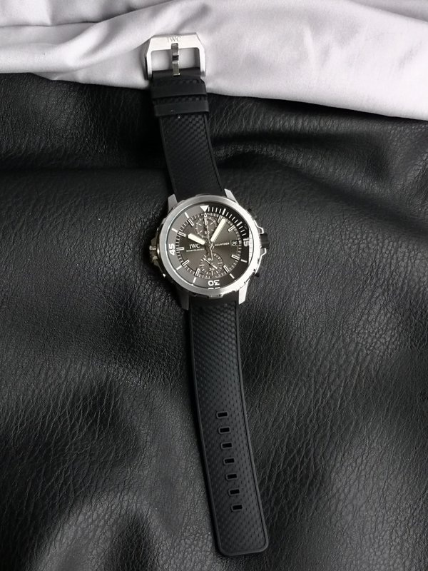 IWC 마린 크로노그래프 V6 상어 에디션 001-285396