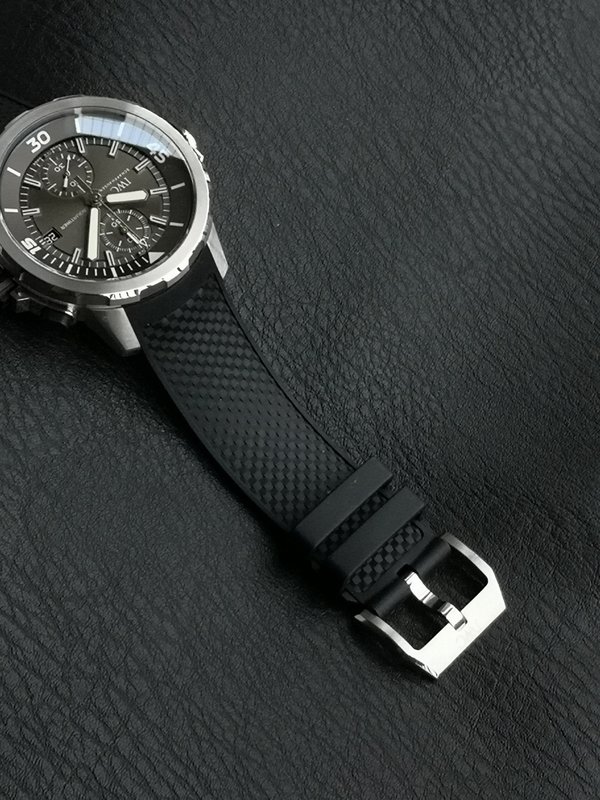IWC 마린 크로노그래프 V6 상어 에디션 001-285396