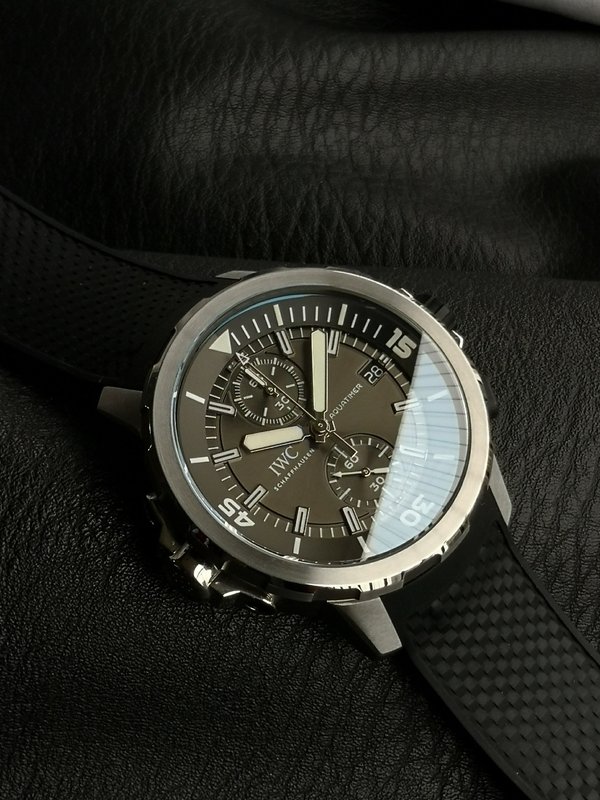 IWC 마린 크로노그래프 V6 상어 에디션 001-285396